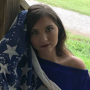 Meet your Posher, Molli